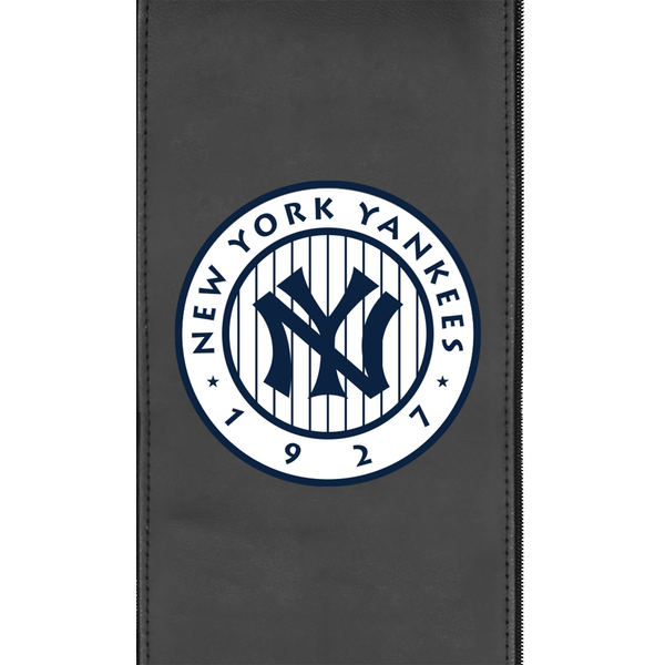 New York Yankees 27th Champ Logo Panel For Stealth Recliner – Zipchair  Gaming